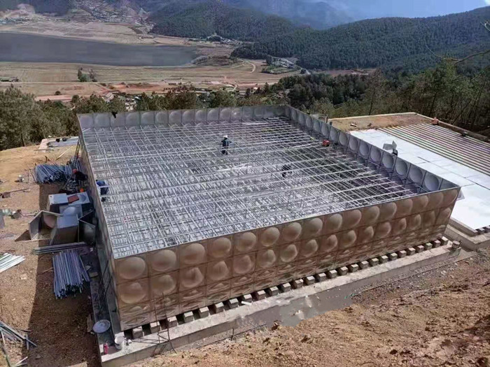  安裝不銹鋼水箱應設置的管道和附件有哪些？